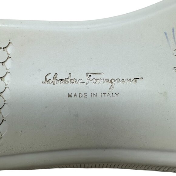 Salvatore Ferragamo Girls Quilted Black Leather Vara Bow Logo Sneakers 1.5 - Picture 12 of 16